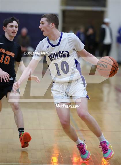 Thumbnail 1 in Middleborough vs Bedford (MIAA Division 2 Round of 8) photogallery.
