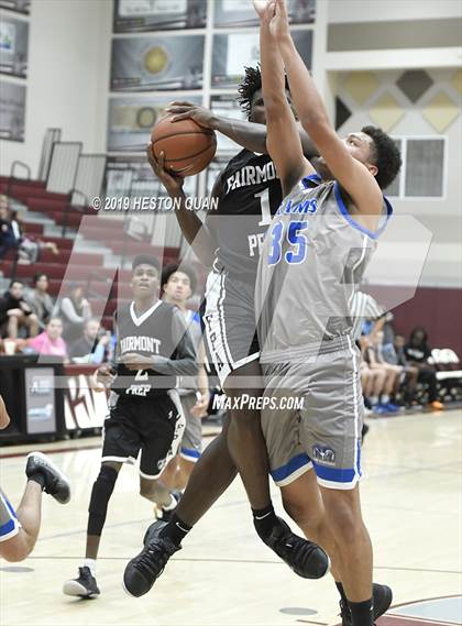 Thumbnail 2 in Ingraham vs. Fairmont Prep (Rancho Mirage Holiday Invitational) photogallery.