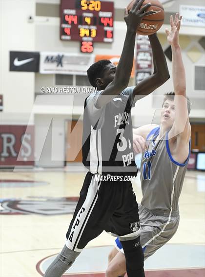 Thumbnail 2 in Ingraham vs. Fairmont Prep (Rancho Mirage Holiday Invitational) photogallery.