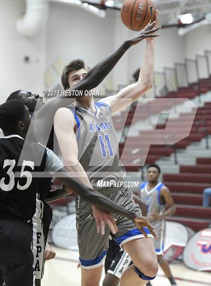 Thumbnail 2 in Ingraham vs. Fairmont Prep (Rancho Mirage Holiday Invitational) photogallery.