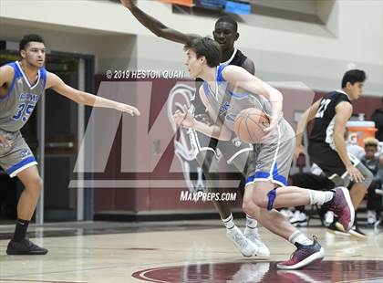 Thumbnail 1 in Ingraham vs. Fairmont Prep (Rancho Mirage Holiday Invitational) photogallery.