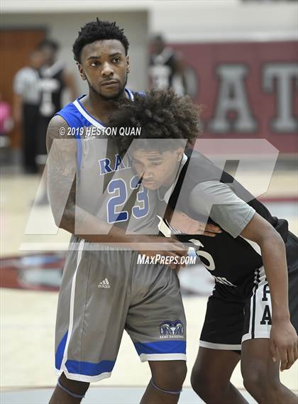 Thumbnail 1 in Ingraham vs. Fairmont Prep (Rancho Mirage Holiday Invitational) photogallery.