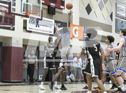 Thumbnail 2 in Ingraham vs. Fairmont Prep (Rancho Mirage Holiday Invitational) photogallery.