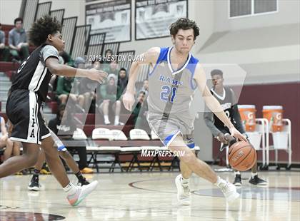 Thumbnail 2 in Ingraham vs. Fairmont Prep (Rancho Mirage Holiday Invitational) photogallery.