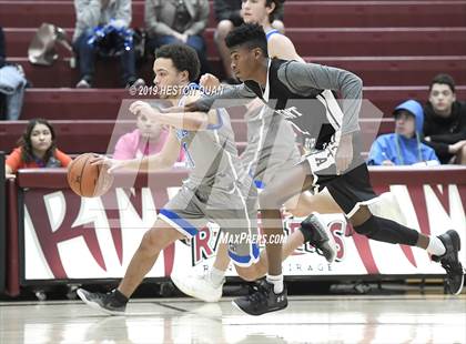 Thumbnail 3 in Ingraham vs. Fairmont Prep (Rancho Mirage Holiday Invitational) photogallery.