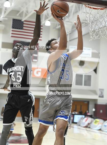 Thumbnail 1 in Ingraham vs. Fairmont Prep (Rancho Mirage Holiday Invitational) photogallery.