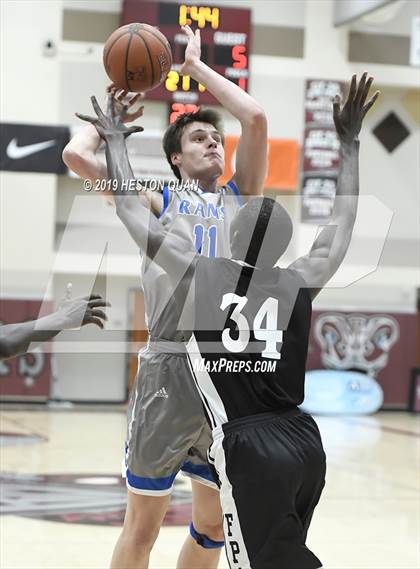 Thumbnail 3 in Ingraham vs. Fairmont Prep (Rancho Mirage Holiday Invitational) photogallery.