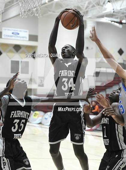 Thumbnail 3 in Ingraham vs. Fairmont Prep (Rancho Mirage Holiday Invitational) photogallery.