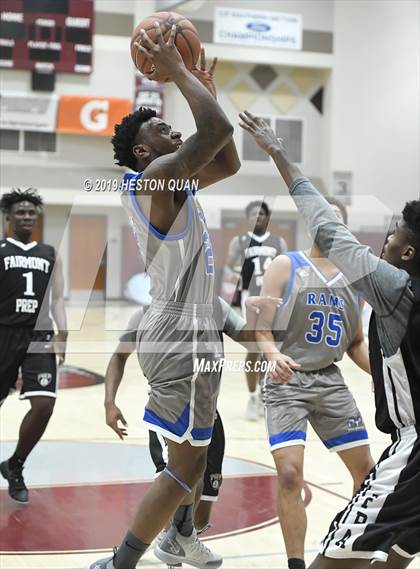 Thumbnail 3 in Ingraham vs. Fairmont Prep (Rancho Mirage Holiday Invitational) photogallery.