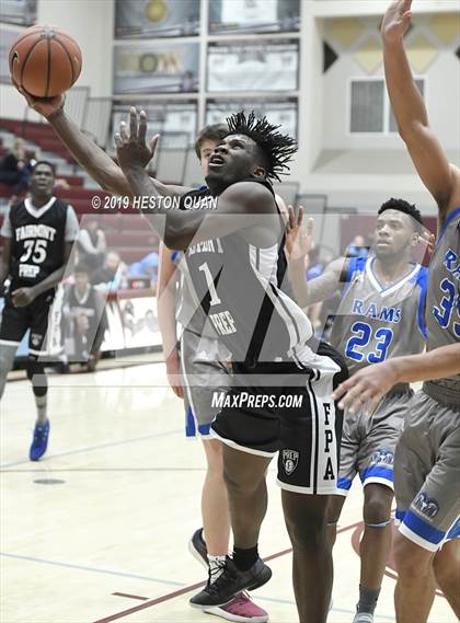 Thumbnail 3 in Ingraham vs. Fairmont Prep (Rancho Mirage Holiday Invitational) photogallery.