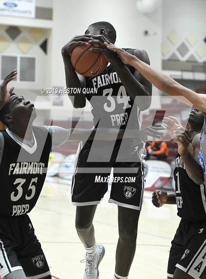 Thumbnail 1 in Ingraham vs. Fairmont Prep (Rancho Mirage Holiday Invitational) photogallery.