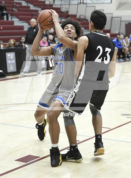 Thumbnail 3 in Ingraham vs. Fairmont Prep (Rancho Mirage Holiday Invitational) photogallery.