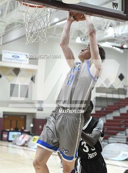 Thumbnail 1 in Ingraham vs. Fairmont Prep (Rancho Mirage Holiday Invitational) photogallery.