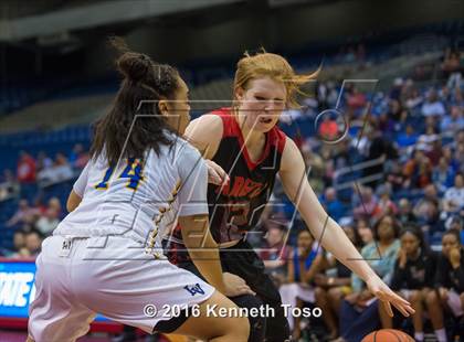 Thumbnail 2 in La Vega vs. Argyle (UIL 4A Final) photogallery.