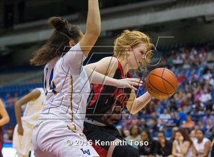 Thumbnail 1 in La Vega vs. Argyle (UIL 4A Final) photogallery.