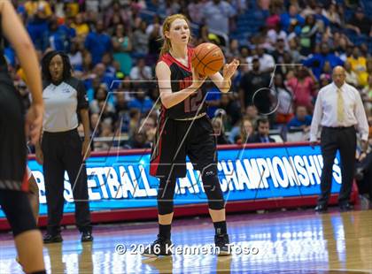 Thumbnail 1 in La Vega vs. Argyle (UIL 4A Final) photogallery.