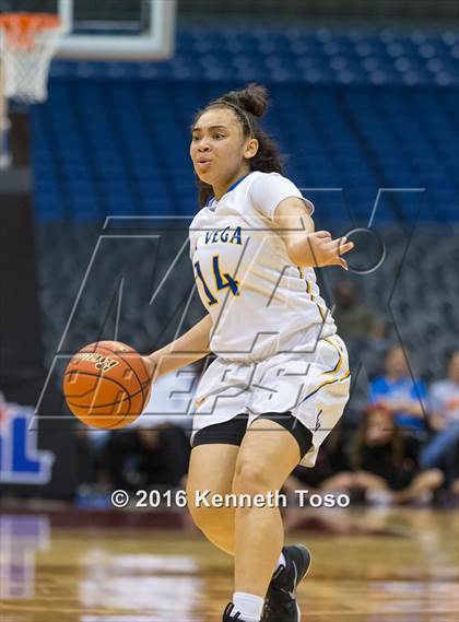 Thumbnail 1 in La Vega vs. Argyle (UIL 4A Final) photogallery.
