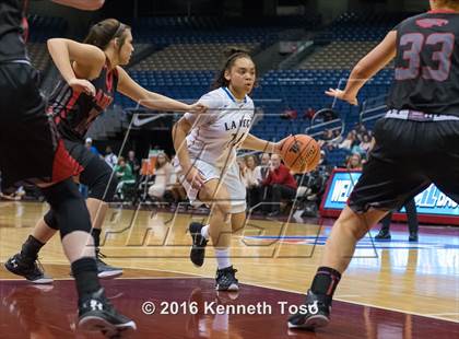 Thumbnail 2 in La Vega vs. Argyle (UIL 4A Final) photogallery.