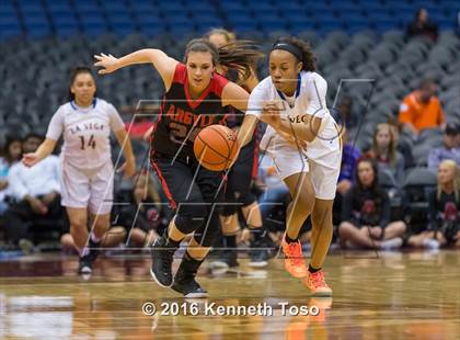 Thumbnail 1 in La Vega vs. Argyle (UIL 4A Final) photogallery.