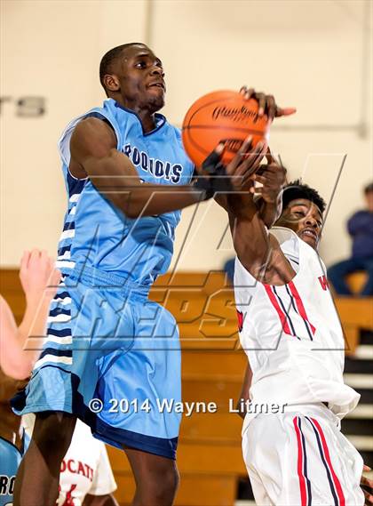 Thumbnail 1 in Iroquois vs Newport (Lloyd Memorial Invitational Tournament) photogallery.