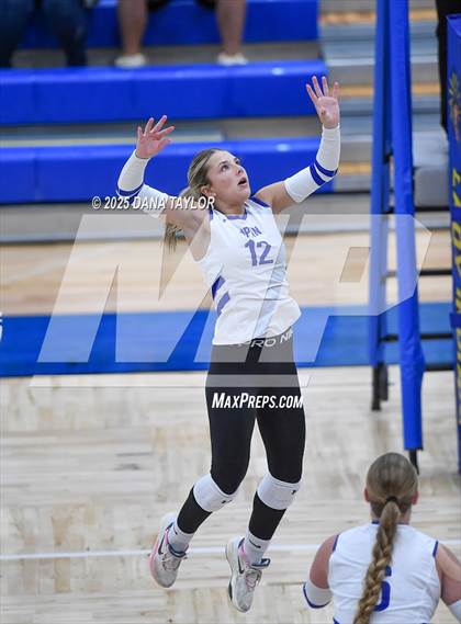Thumbnail 1 in Richland Springs @ Lipan photogallery.