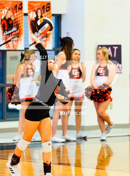 Thumbnail 2 in Grand Saline Indians vs Rains Wildcats photogallery.