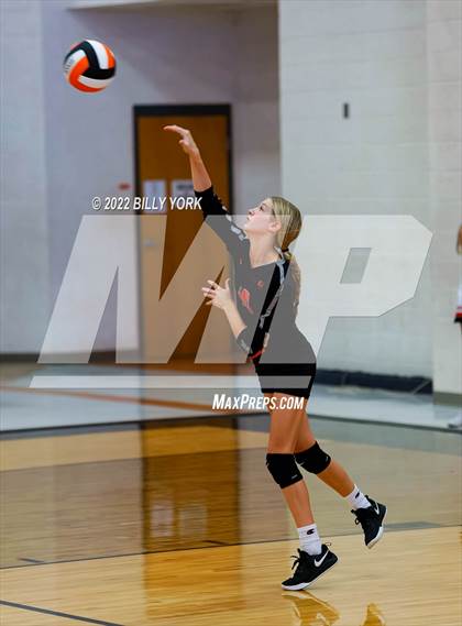 Thumbnail 3 in Grand Saline Indians vs Rains Wildcats photogallery.