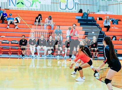 Thumbnail 1 in Grand Saline Indians vs Rains Wildcats photogallery.