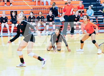 Thumbnail 2 in Grand Saline Indians vs Rains Wildcats photogallery.
