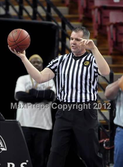 Thumbnail 1 in Mission Prep vs. Brookside Christian (CIF State D5 Final) photogallery.