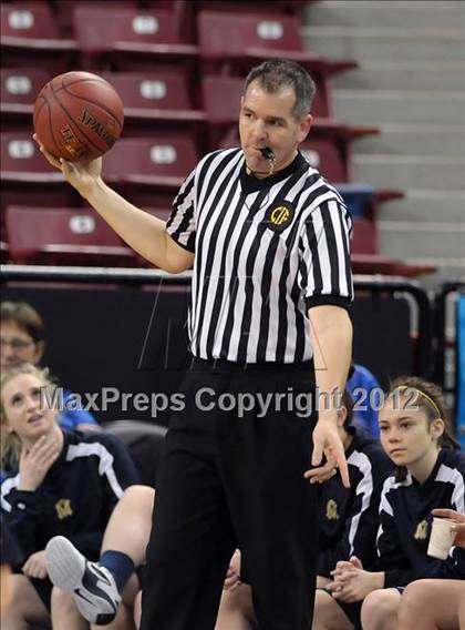 Thumbnail 2 in Mission Prep vs. Brookside Christian (CIF State D5 Final) photogallery.