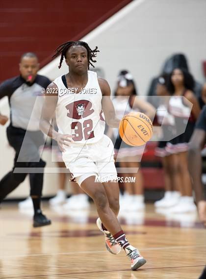 Thumbnail 3 in Wayne County vs Warner Robins  photogallery.