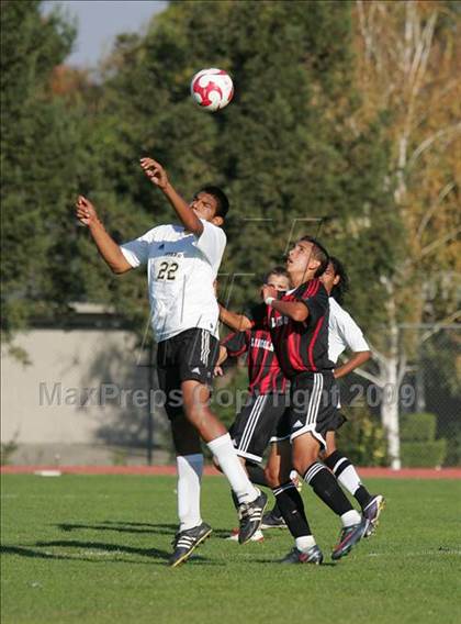 Thumbnail 3 in Chavez @ Lincoln photogallery.