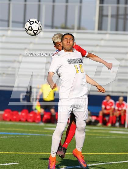 Thumbnail 2 in Godinez vs. Santa Maria (CIF SoCal Regional D2 Final) photogallery.