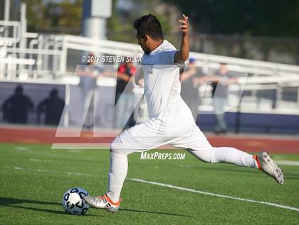 Thumbnail 1 in Godinez vs. Santa Maria (CIF SoCal Regional D2 Final) photogallery.