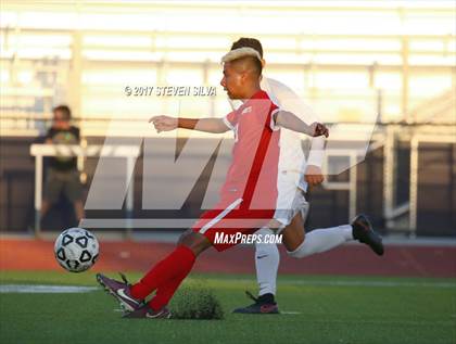 Thumbnail 3 in Godinez vs. Santa Maria (CIF SoCal Regional D2 Final) photogallery.