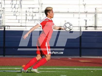 Thumbnail 3 in Godinez vs. Santa Maria (CIF SoCal Regional D2 Final) photogallery.