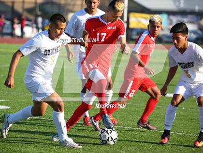 Thumbnail 3 in Godinez vs. Santa Maria (CIF SoCal Regional D2 Final) photogallery.