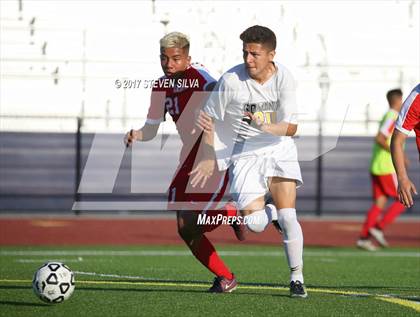 Thumbnail 3 in Godinez vs. Santa Maria (CIF SoCal Regional D2 Final) photogallery.