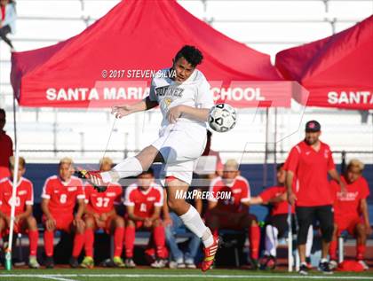 Thumbnail 2 in Godinez vs. Santa Maria (CIF SoCal Regional D2 Final) photogallery.