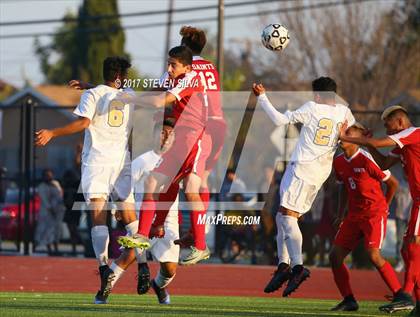 Thumbnail 2 in Godinez vs. Santa Maria (CIF SoCal Regional D2 Final) photogallery.