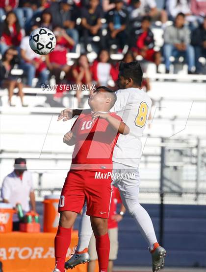 Thumbnail 2 in Godinez vs. Santa Maria (CIF SoCal Regional D2 Final) photogallery.