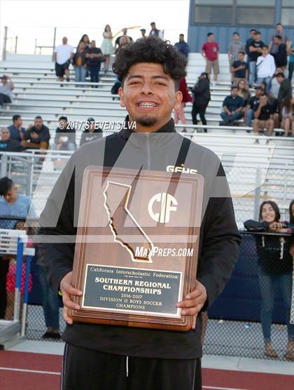 Thumbnail 2 in Godinez vs. Santa Maria (CIF SoCal Regional D2 Final) photogallery.