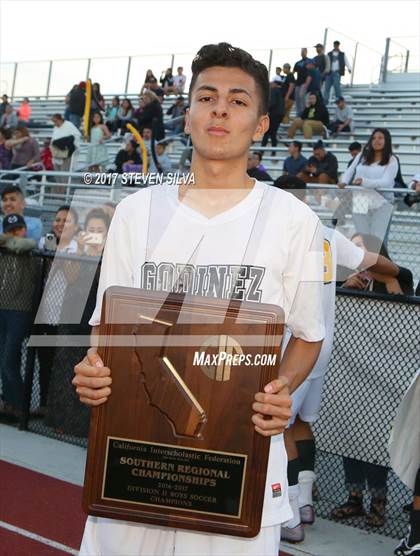 Thumbnail 2 in Godinez vs. Santa Maria (CIF SoCal Regional D2 Final) photogallery.