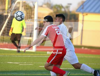 Thumbnail 2 in Godinez vs. Santa Maria (CIF SoCal Regional D2 Final) photogallery.