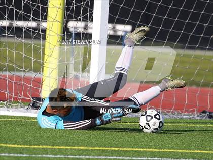 Thumbnail 3 in Godinez vs. Santa Maria (CIF SoCal Regional D2 Final) photogallery.