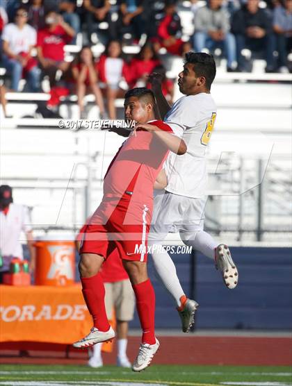 Thumbnail 1 in Godinez vs. Santa Maria (CIF SoCal Regional D2 Final) photogallery.