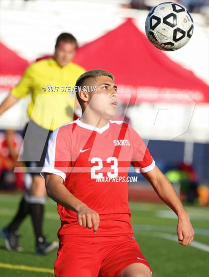 Thumbnail 3 in Godinez vs. Santa Maria (CIF SoCal Regional D2 Final) photogallery.
