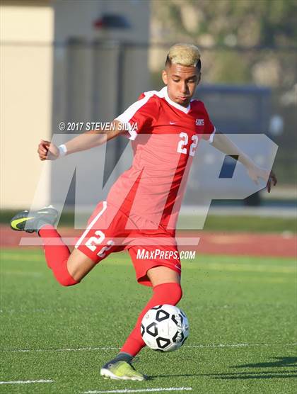 Thumbnail 3 in Godinez vs. Santa Maria (CIF SoCal Regional D2 Final) photogallery.
