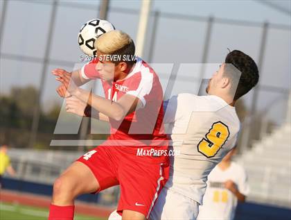 Thumbnail 2 in Godinez vs. Santa Maria (CIF SoCal Regional D2 Final) photogallery.